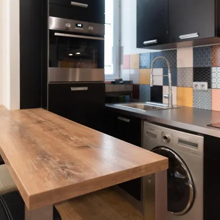 Exceptional Studio Close To Pere Lachaise Apartment